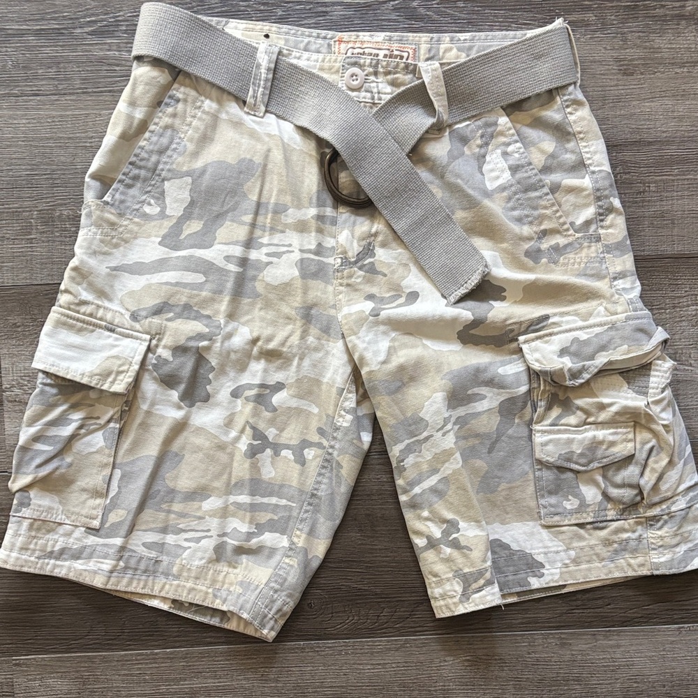 Urban Pipeline men’s light Camouflage Cargo Shorts